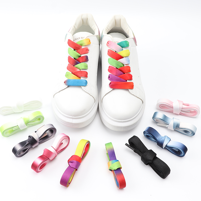 Cadarços planos gradientes de  - Women Shoes Mk avaliação e preço