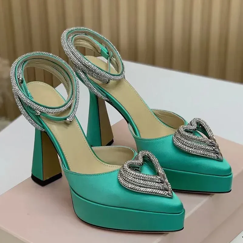 Plataforma de cristal amor dec - Metallic Heel Sandal avaliação e preço